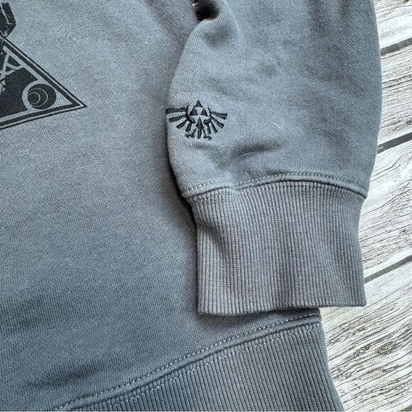 Nintendo Women Legend of Zelda Pullover Sweatshirt S SM Small Charcoal Grey Gray - Picture 10 of 15